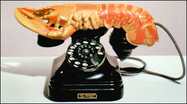 betvictro伟德体育萨尔瓦多·达利的龙虾电话雕塑