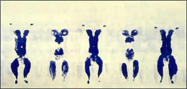 betvictro伟德体育Yves Klein的《无题人体测量学》